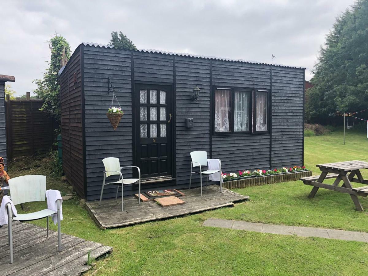 Charde Guest House Birmingham Esterno foto