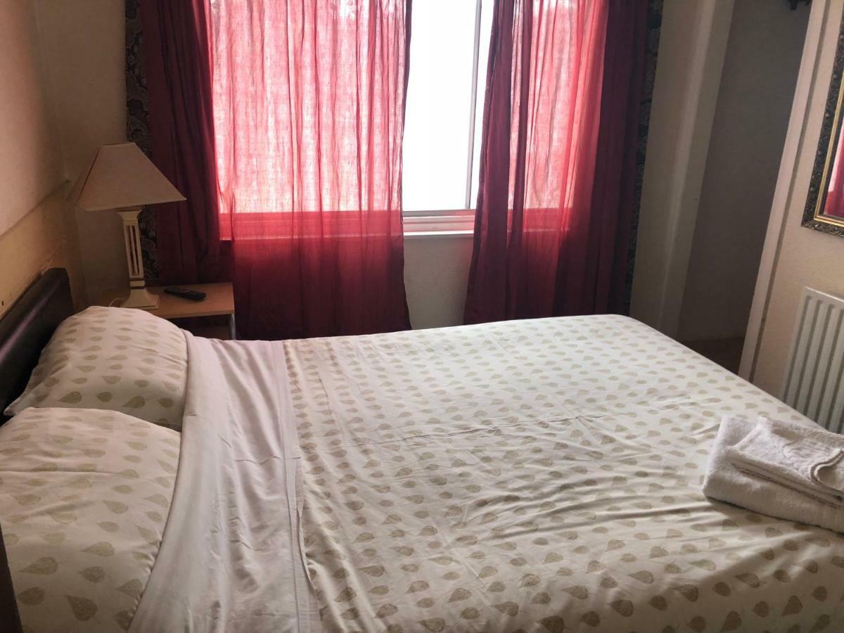 Charde Guest House Birmingham Esterno foto