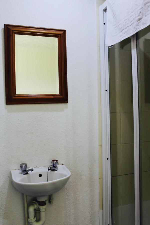 Charde Guest House Birmingham Camera foto
